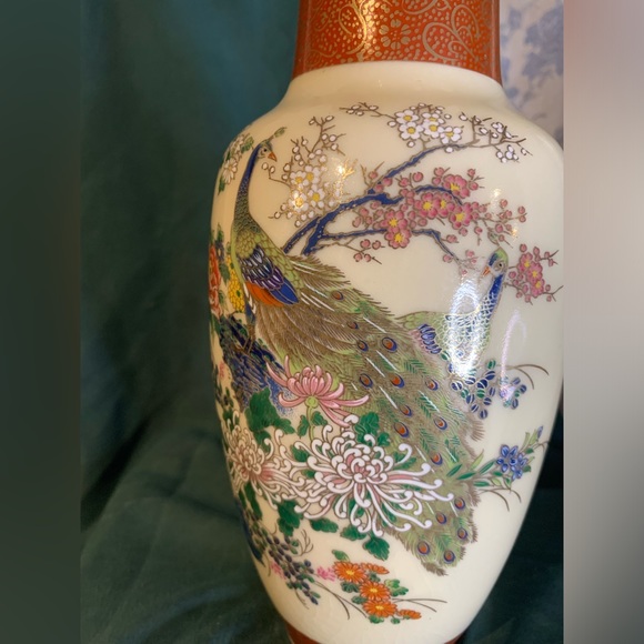 VTG Japan Satsuma Porcelain Vase ft Peacock & Cherry Blossoms 10" - Picture 6 of 11